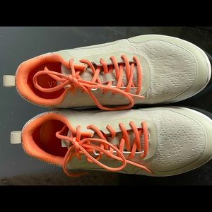 Womens Vionic JoJo Ombré tennis  shoes size 10